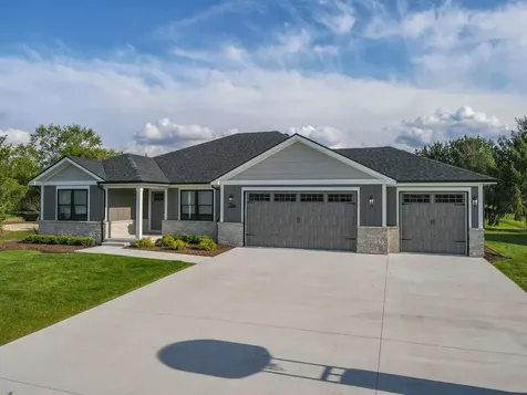 3172 Sun Valley Drive Kankakee IL 60901