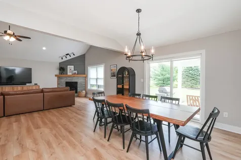 3172 Sun Valley Drive Kankakee IL 60901