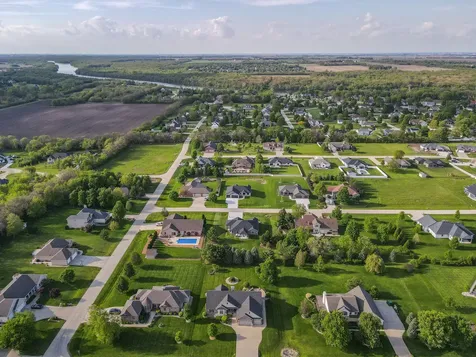 3172 Sun Valley Drive Kankakee IL 60901