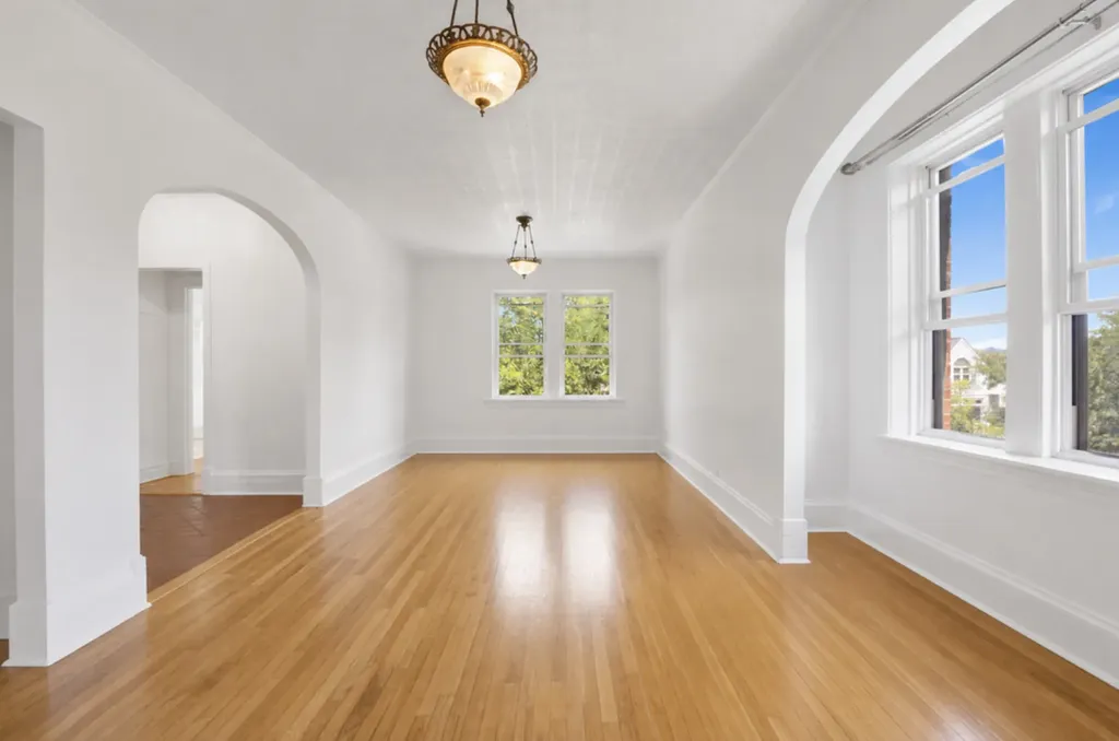 1329 West Addison Street Chicago IL 60613