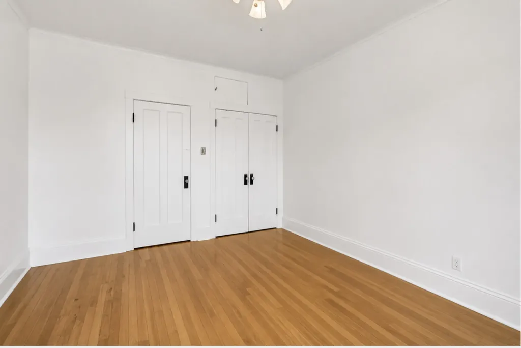 1329 West Addison Street Chicago IL 60613
