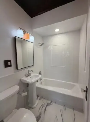 1329 West Addison Street Chicago IL 60613