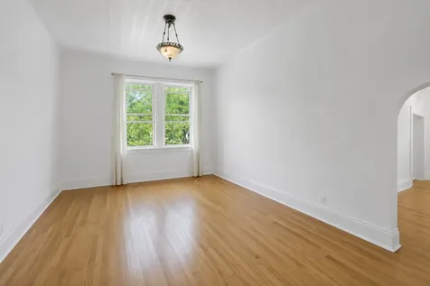 1329 West Addison Street Chicago IL 60613