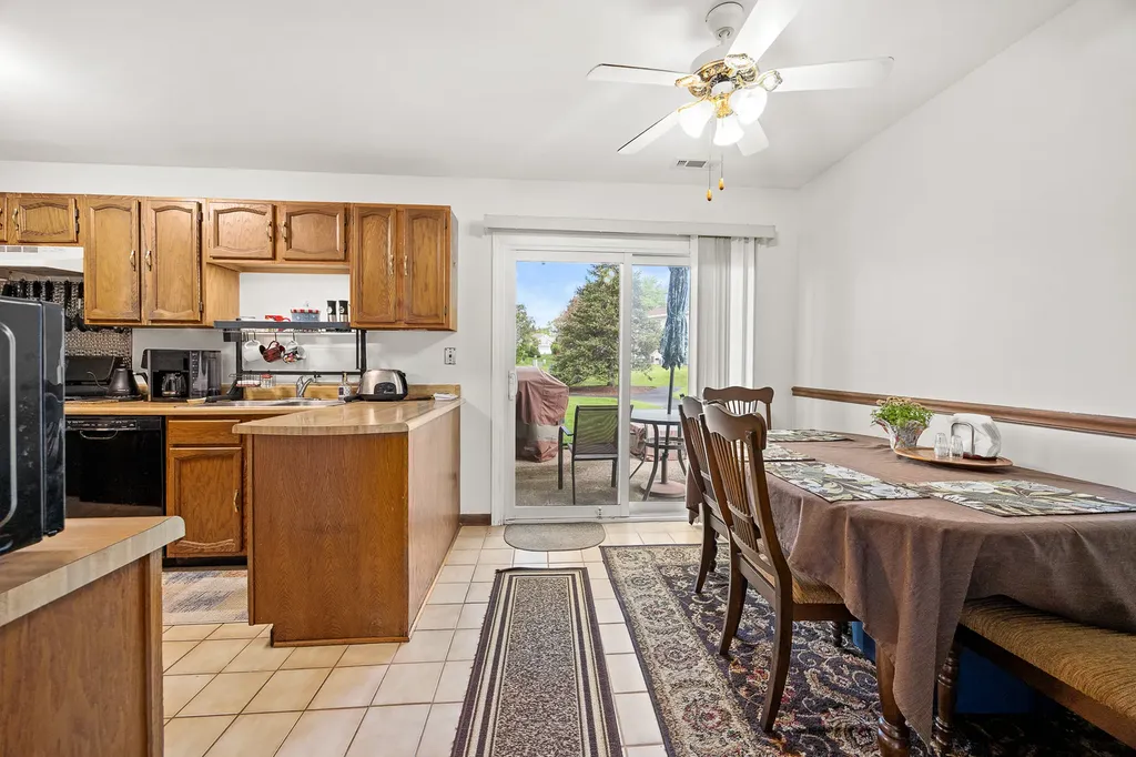 437 Wright Court Bolingbrook IL 60440
