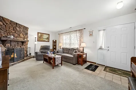437 Wright Court Bolingbrook IL 60440