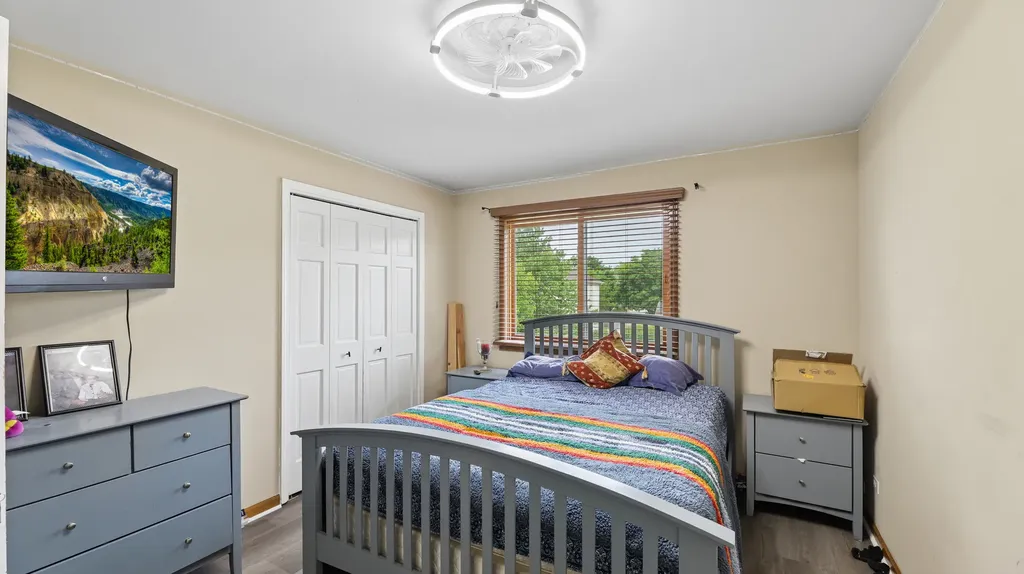 6 Sunshine Court Bolingbrook IL 60490