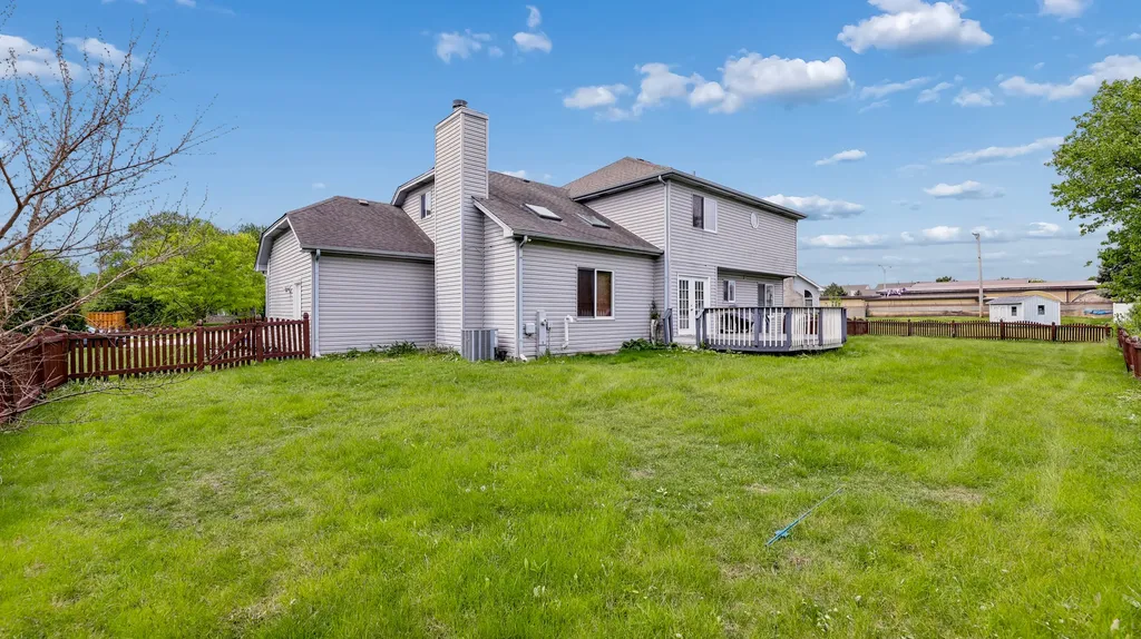 6 Sunshine Court Bolingbrook IL 60490