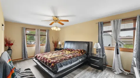 6 Sunshine Court Bolingbrook IL 60490