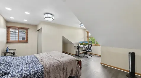 6 Sunshine Court Bolingbrook IL 60490