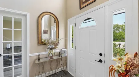 6 Sunshine Court Bolingbrook IL 60490