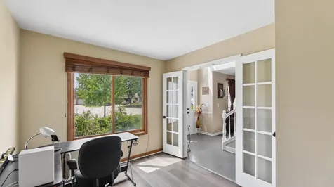 6 Sunshine Court Bolingbrook IL 60490