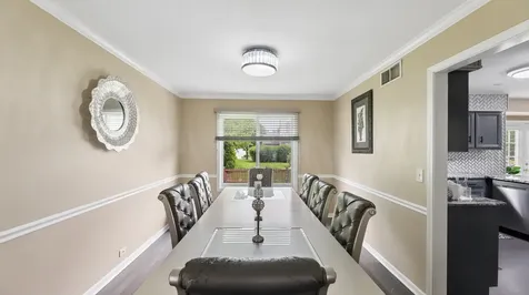 6 Sunshine Court Bolingbrook IL 60490