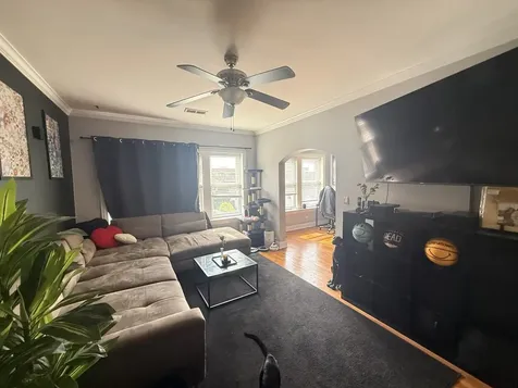 4856 West Warner Avenue Chicago IL 60641