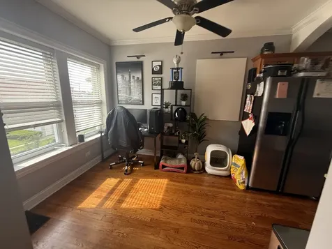 4856 West Warner Avenue Chicago IL 60641