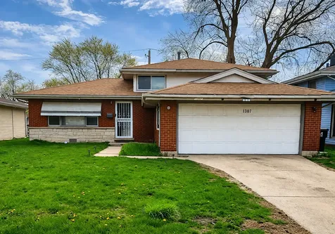 1307 Prince Drive South Holland IL 60473