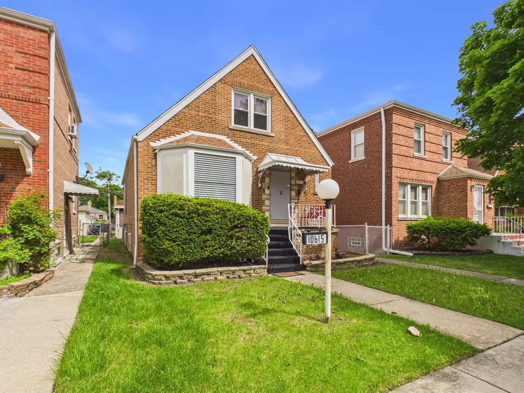 10615 South Vernon Avenue Chicago IL 60628