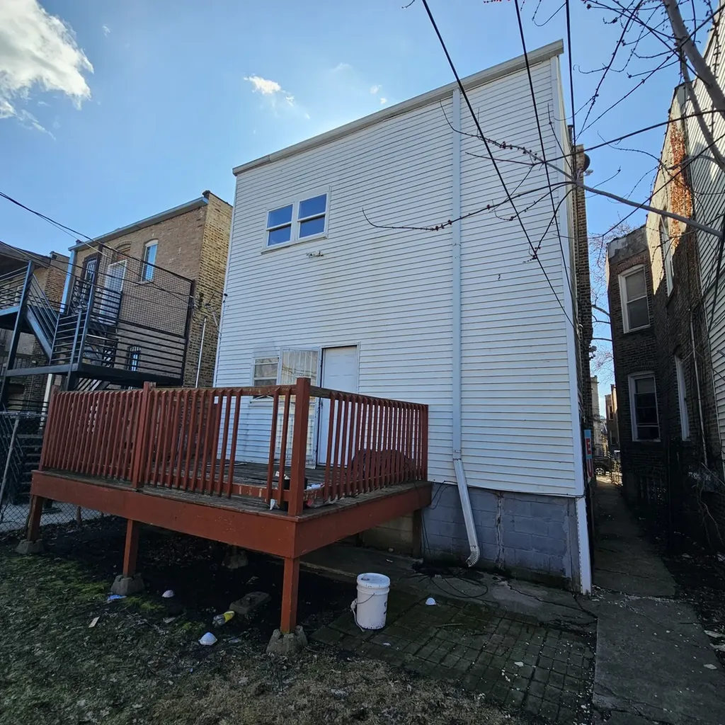 3834 West Monroe Street Chicago IL 60624