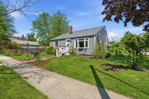 737 Wendall Avenue West Chicago IL 60185