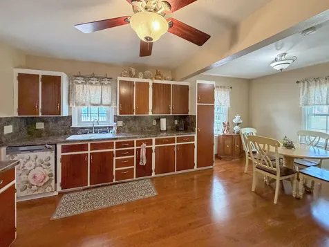 1245 West Harrison Street Freeport IL 61032