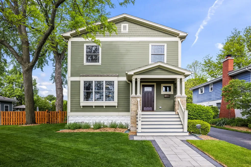 304 South Mitchell Avenue Arlington Heights IL 60005