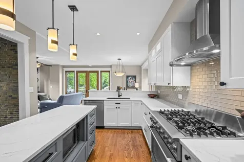 304 South Mitchell Avenue Arlington Heights IL 60005