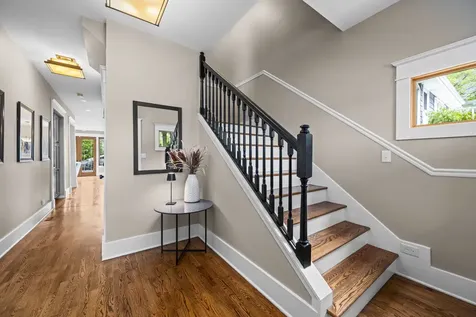 304 South Mitchell Avenue Arlington Heights IL 60005