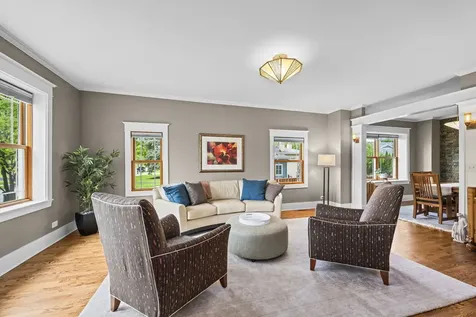 304 South Mitchell Avenue Arlington Heights IL 60005