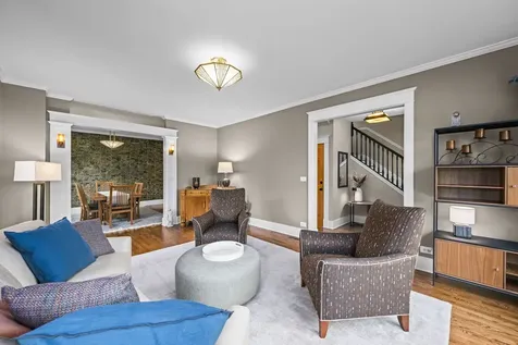 304 South Mitchell Avenue Arlington Heights IL 60005