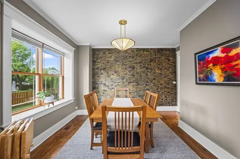 304 South Mitchell Avenue Arlington Heights IL 60005