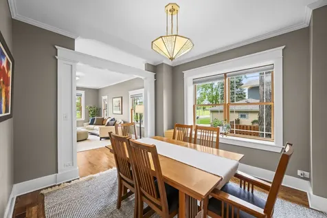 304 South Mitchell Avenue Arlington Heights IL 60005