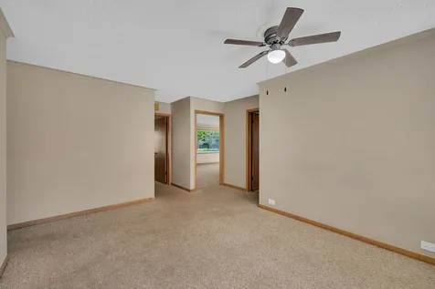 627 East Main Street Morris IL 60450