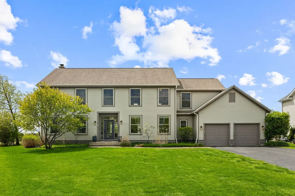 1443 Sunflower Court Grayslake IL 60030