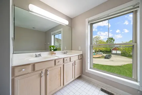 1443 Sunflower Court Grayslake IL 60030