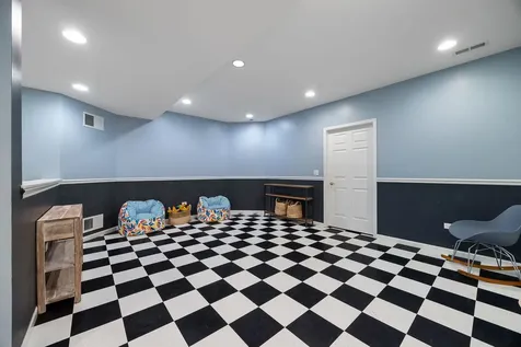 1443 Sunflower Court Grayslake IL 60030