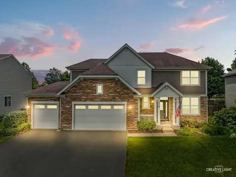 318 Winthrop Drive Oswego IL 60543