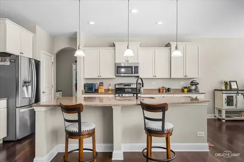 318 Winthrop Drive Oswego IL 60543