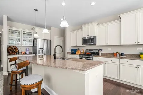 318 Winthrop Drive Oswego IL 60543