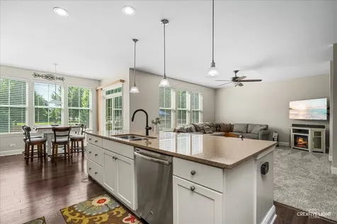 318 Winthrop Drive Oswego IL 60543
