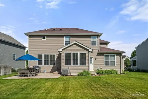 318 Winthrop Drive Oswego IL 60543