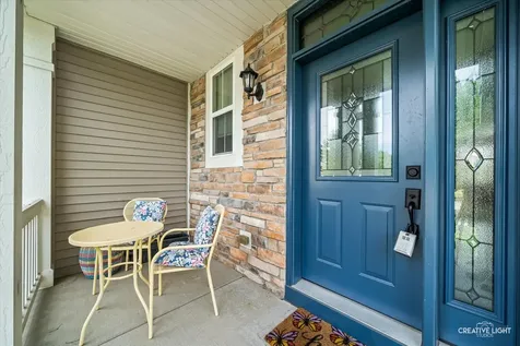 318 Winthrop Drive Oswego IL 60543