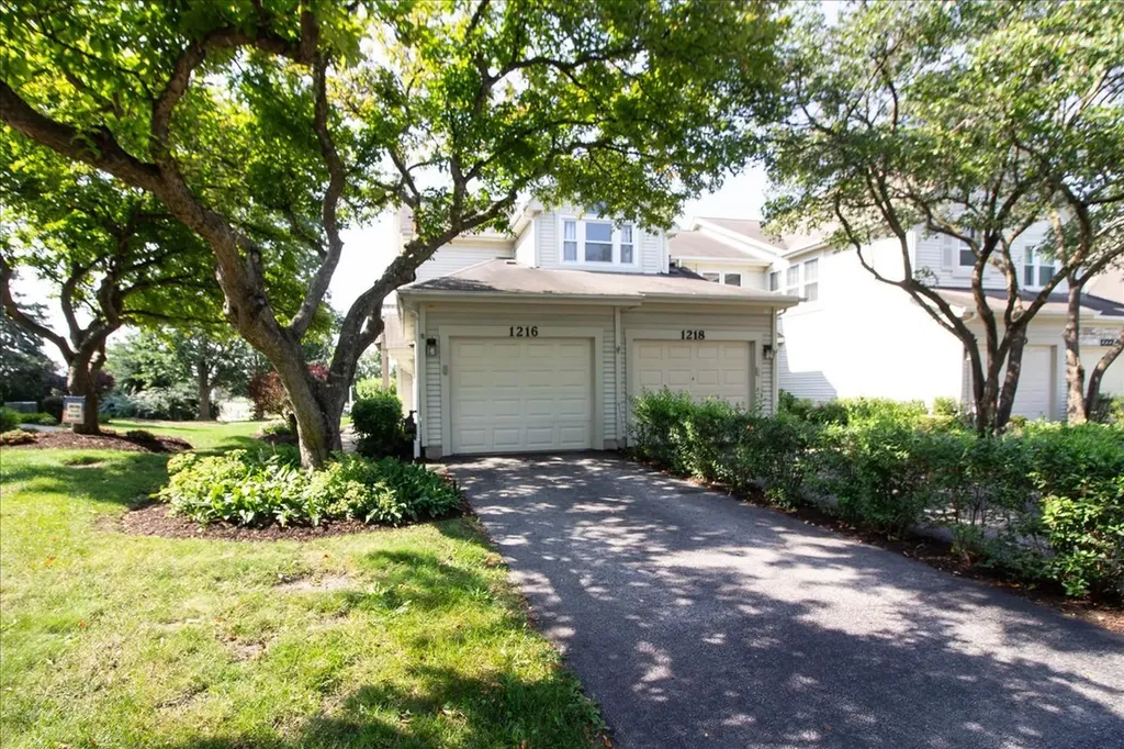 1216 Tennyson Lane Naperville IL 60540