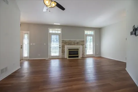 1216 Tennyson Lane Naperville IL 60540
