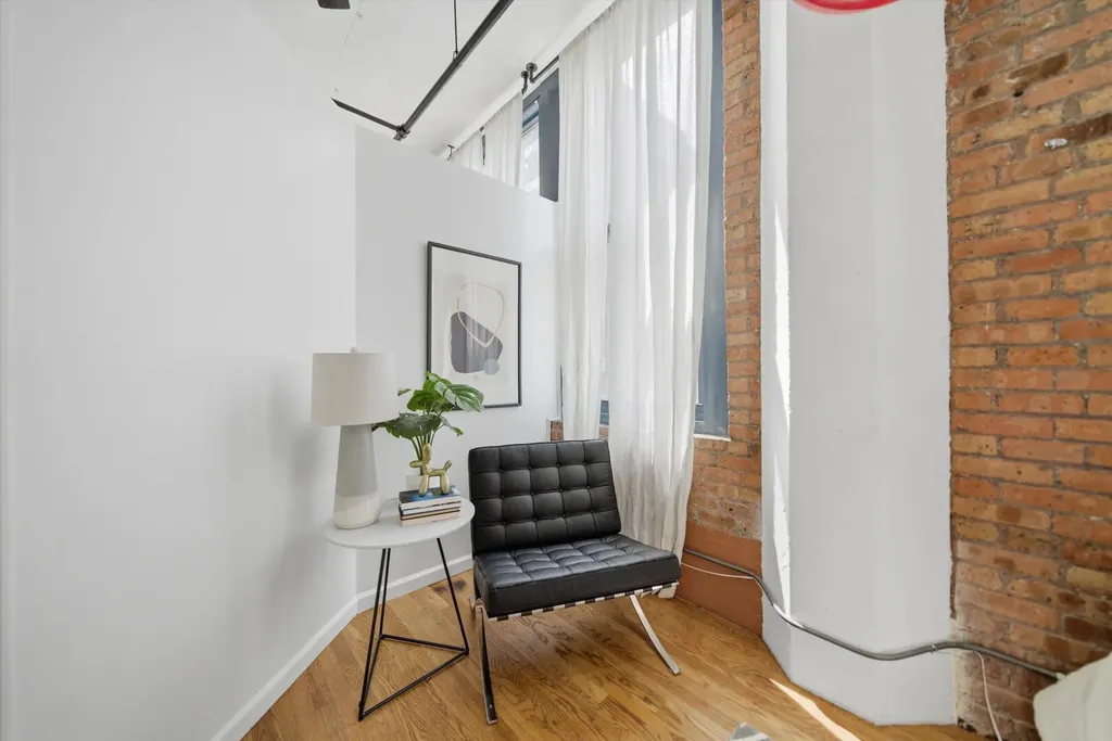 124 West Polk Street Chicago IL 60605
