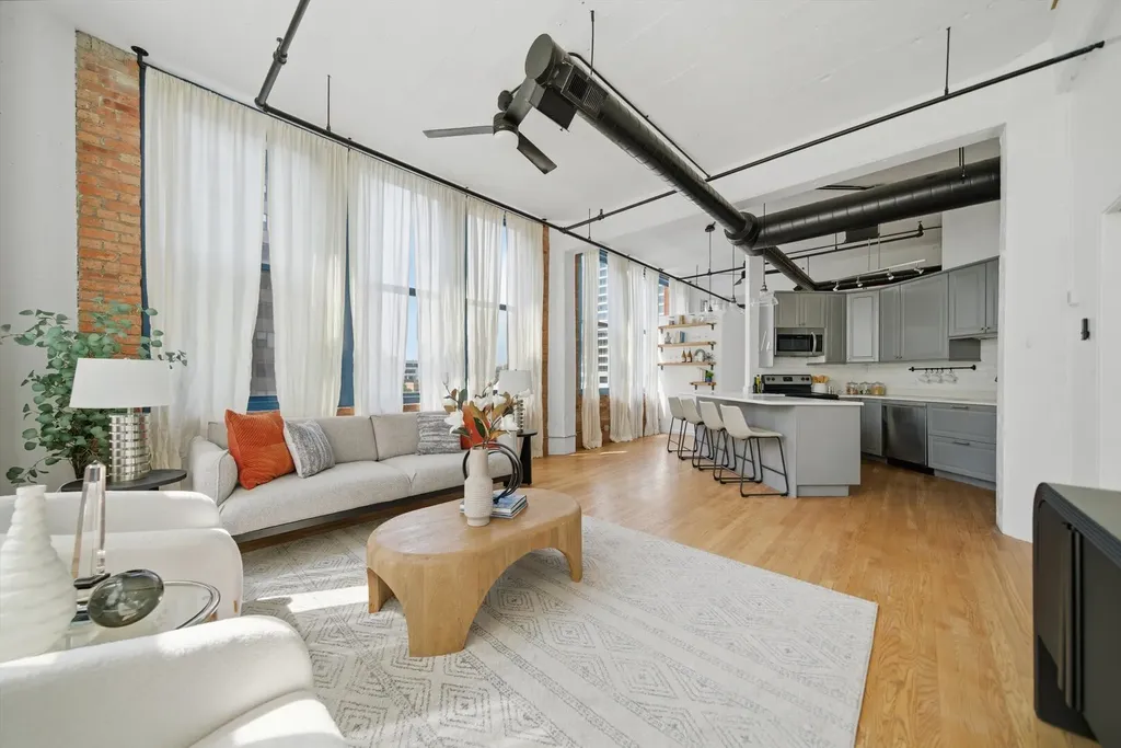 124 West Polk Street Chicago IL 60605