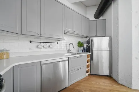 124 West Polk Street Chicago IL 60605