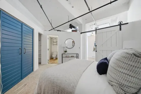 124 West Polk Street Chicago IL 60605