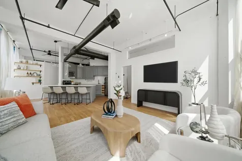 124 West Polk Street Chicago IL 60605