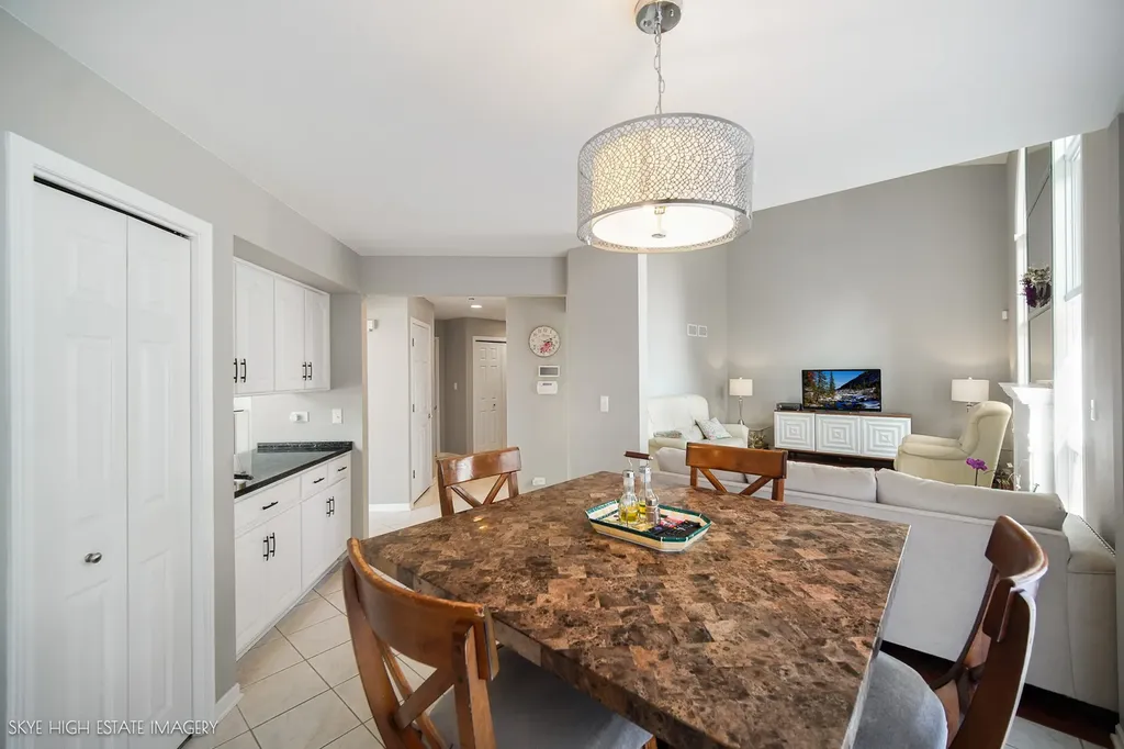 8629 Nancy Lane Orland Park IL 60462