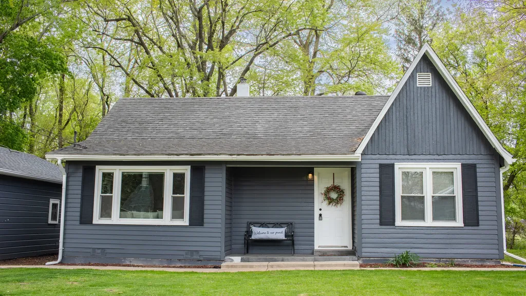 26347 West Shannon Avenue Antioch IL 60002