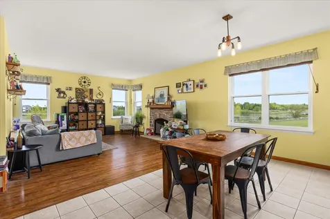 739 Bonaventure Drive Oswego IL 60543